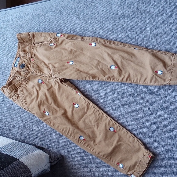 Adorable Gnome Embroidered OshKosh Khaki Pants - Picture 3 of 4